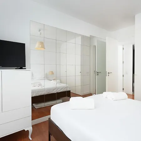 2 Bdr W/pool And Jacuzzi By Lovelystay Apartment Portimao